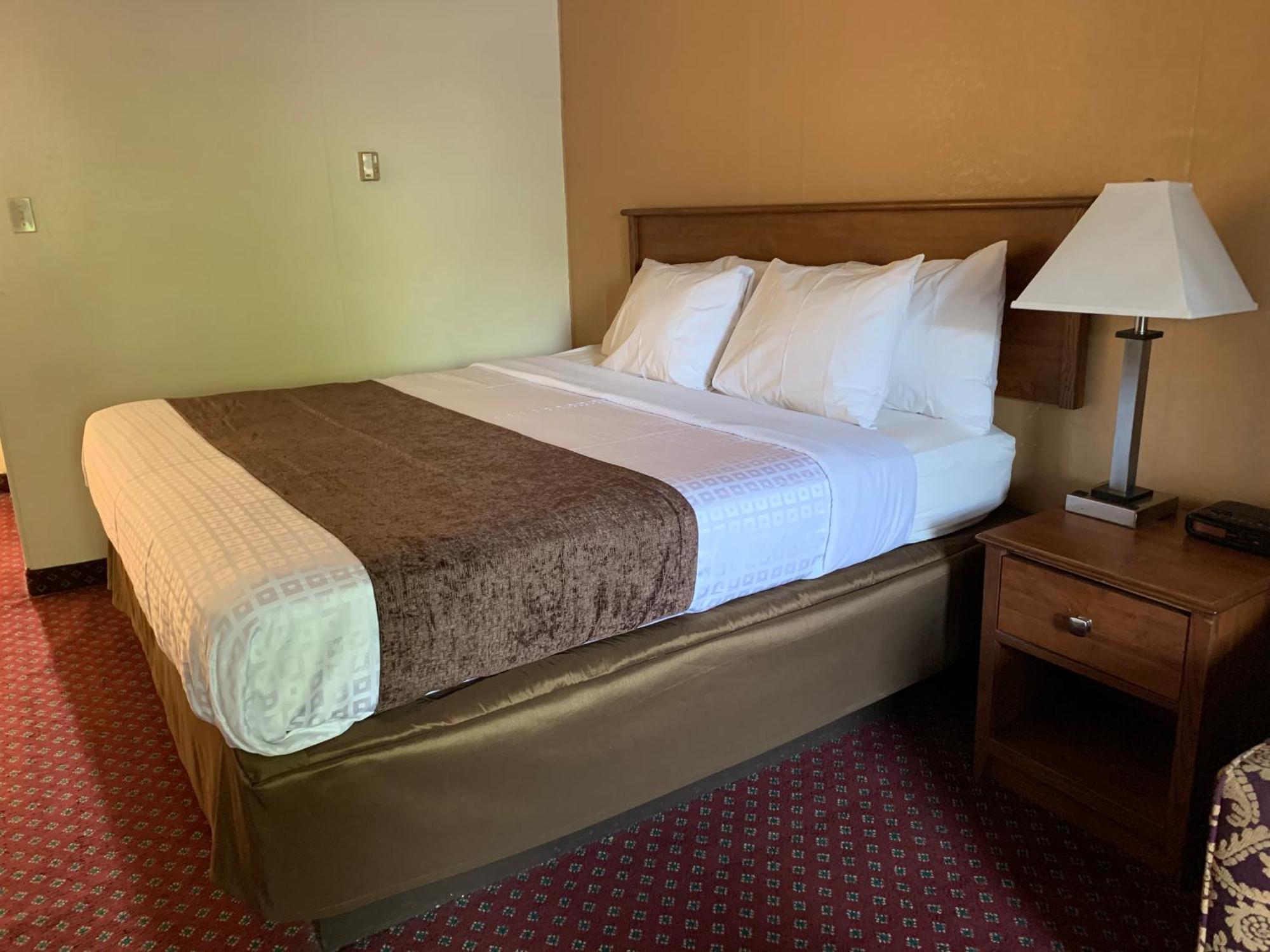 Red Carpet Inn & Suites Ebensburg Phòng bức ảnh